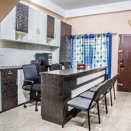 Jindal Residency Males Only Vandrarhem Siliguri Exteriör bild